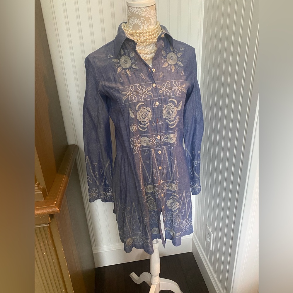 Vintage 3J Johnny Was Chambray Embroidered Duster 😍